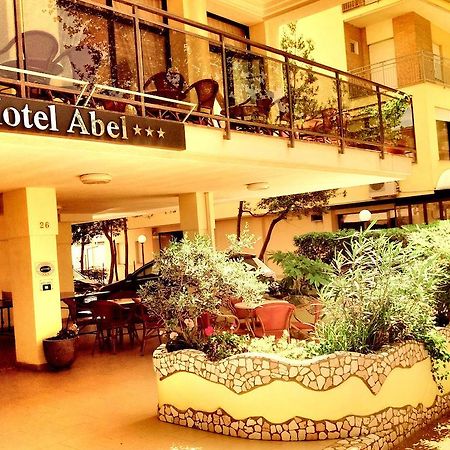 Hotel Abel & Residence Чезенатико Екстериор снимка